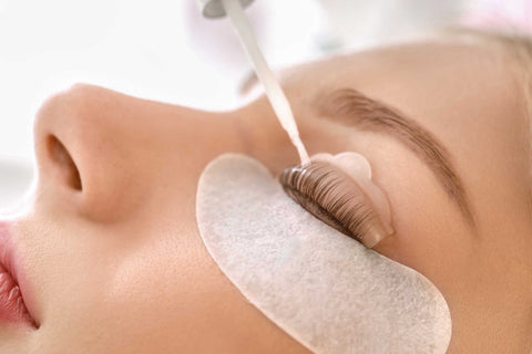 Eyelash and eyebrow lifting